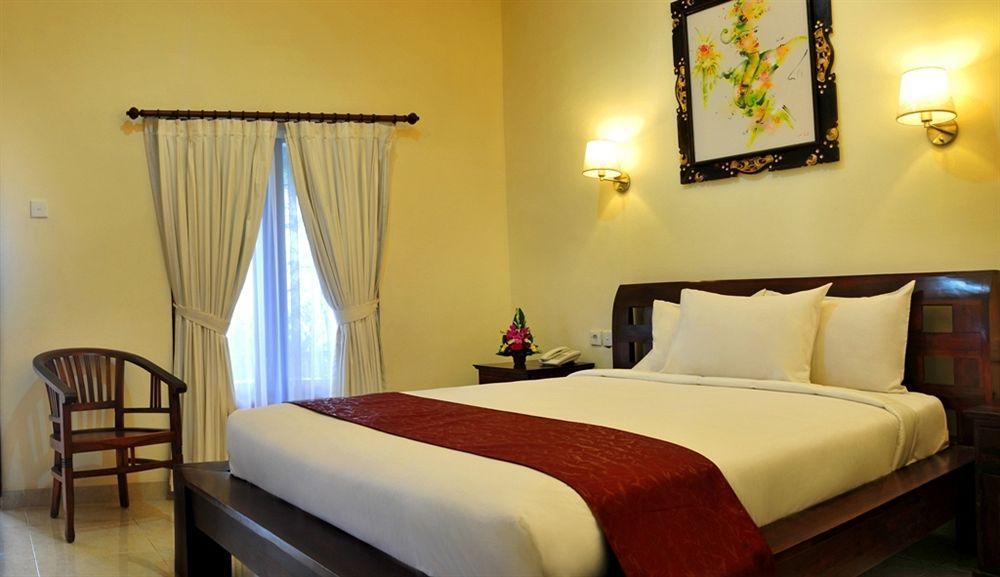 Puri Yuma Hotel Dempassar Exterior foto