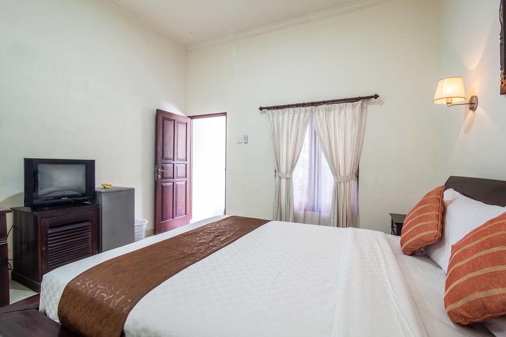 Puri Yuma Hotel Dempassar Exterior foto