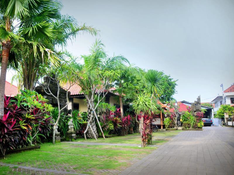 Puri Yuma Hotel Dempassar Exterior foto