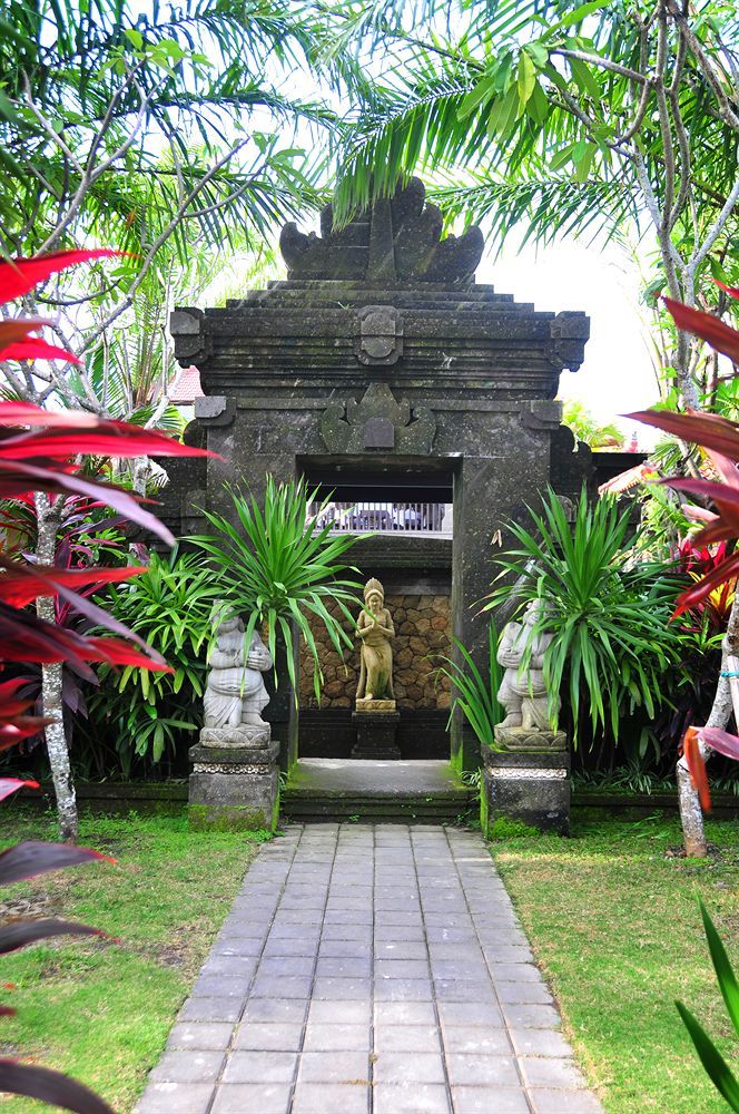 Puri Yuma Hotel Dempassar Exterior foto