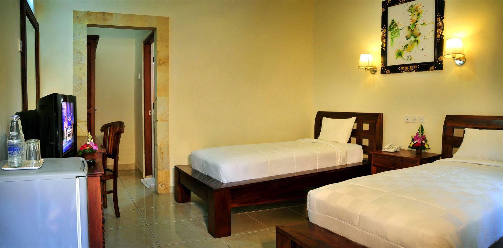 Puri Yuma Hotel Dempassar Exterior foto