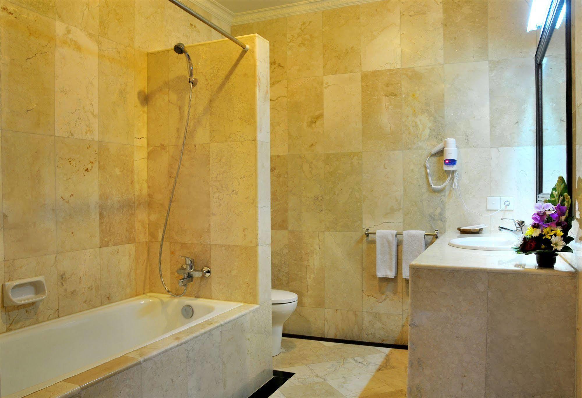 Puri Yuma Hotel Dempassar Exterior foto
