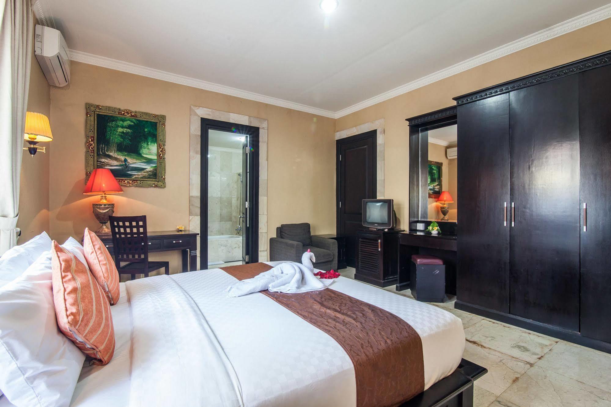 Puri Yuma Hotel Dempassar Exterior foto
