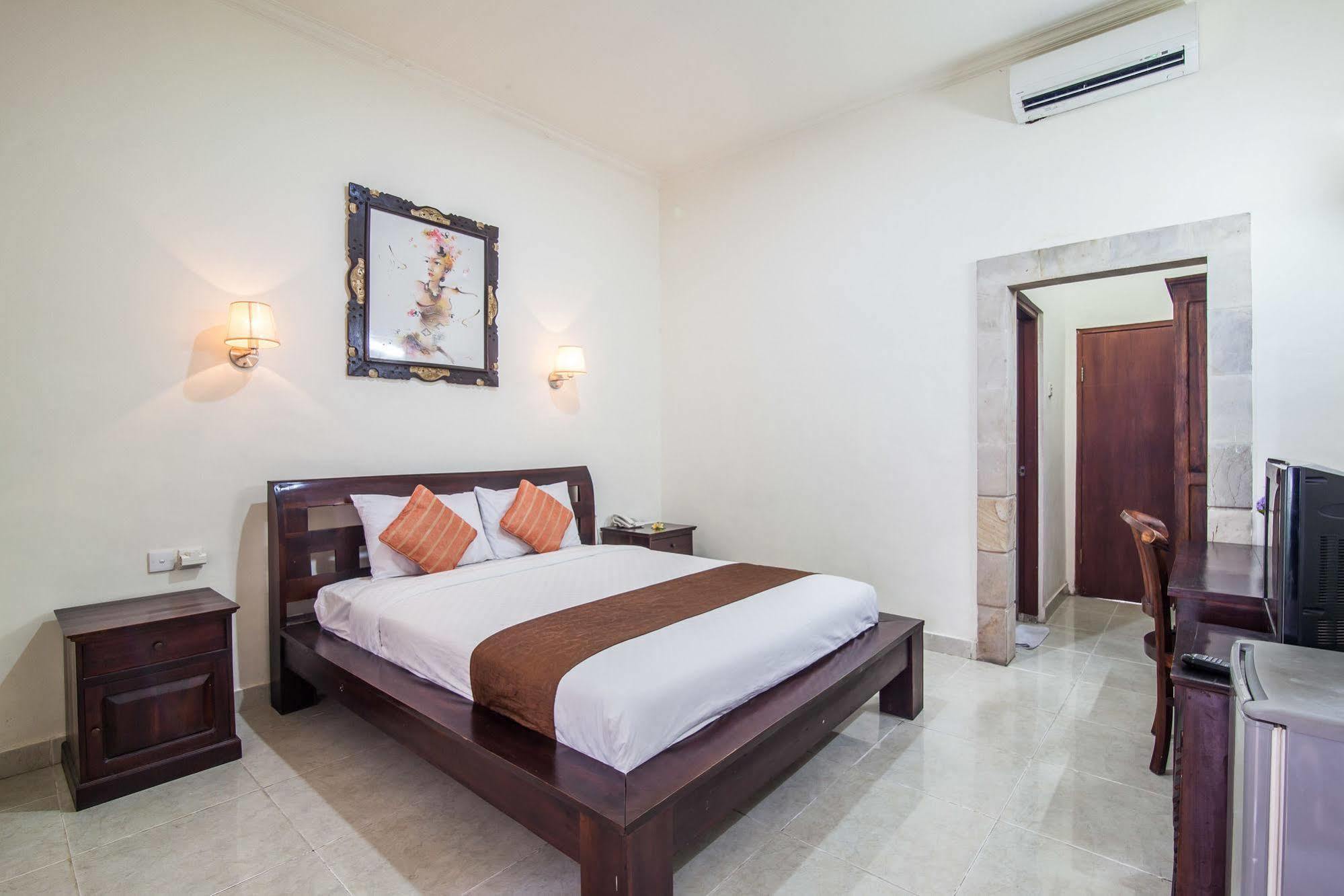Puri Yuma Hotel Dempassar Exterior foto