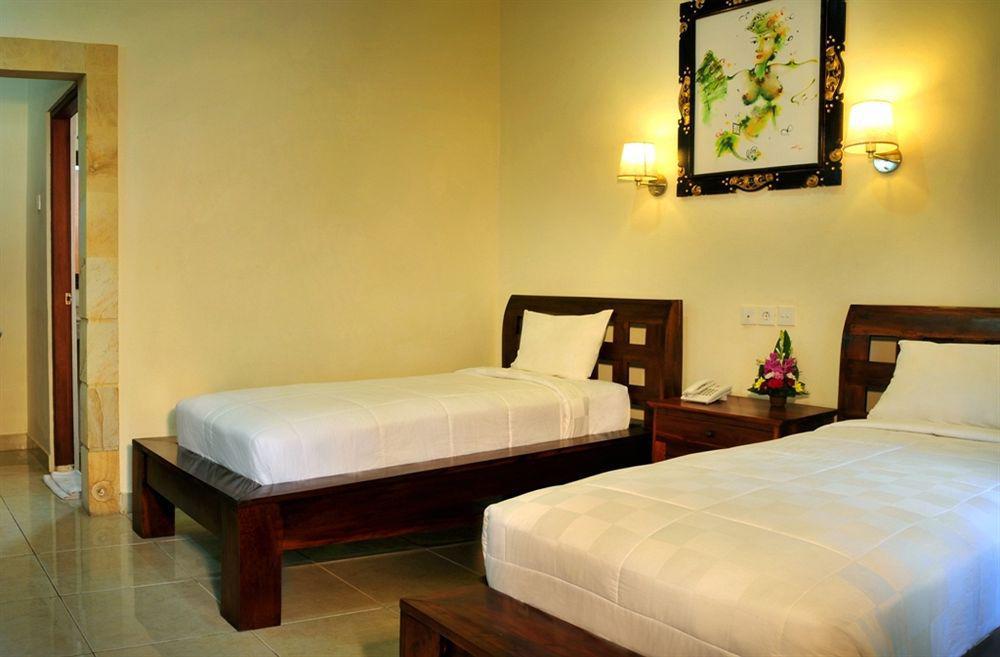 Puri Yuma Hotel Dempassar Exterior foto