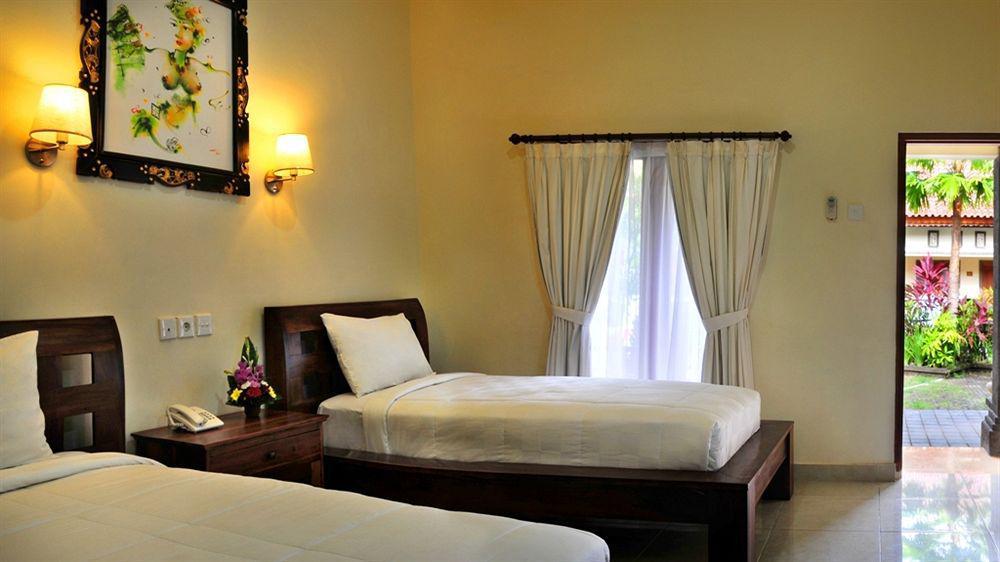 Puri Yuma Hotel Dempassar Exterior foto